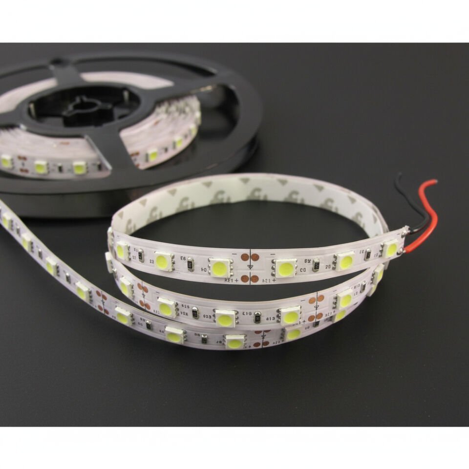 12 VOLT İÇ MEKAN BEYAZ ŞERİT LED 3 ÇİPLİ